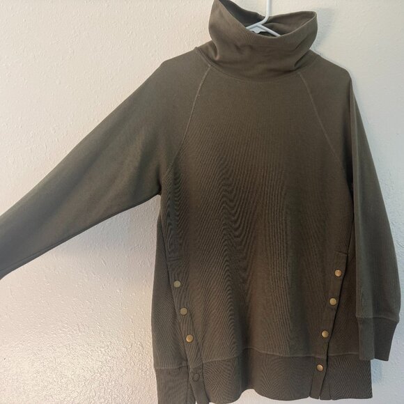 🌿 Maurices Olive Green Cowl Neck Sweatshirt – Size Small - Picture 3 of 11